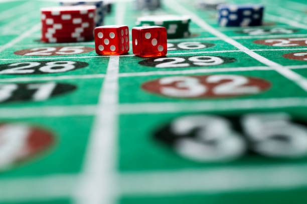 Live dealer blackjack and roulette table broadcast